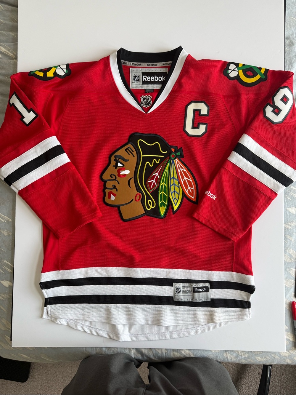 Reebok Red Chicago Blackhawks Toews Hockey Jersey